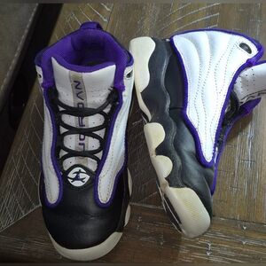 Jordan Pro Strong  By NIKE Pre School 11C